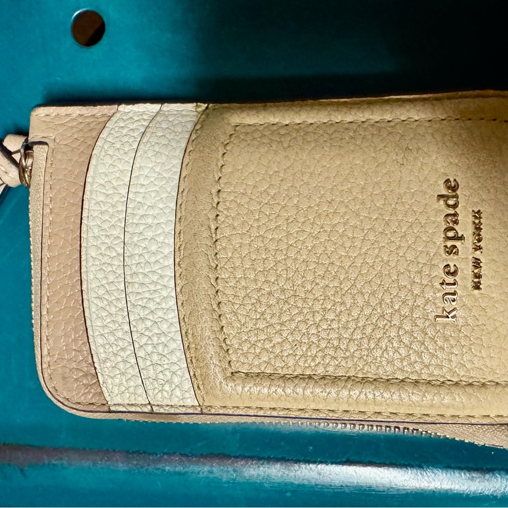 Kate Spade Beige & Off-White Card HolderCoin Purse